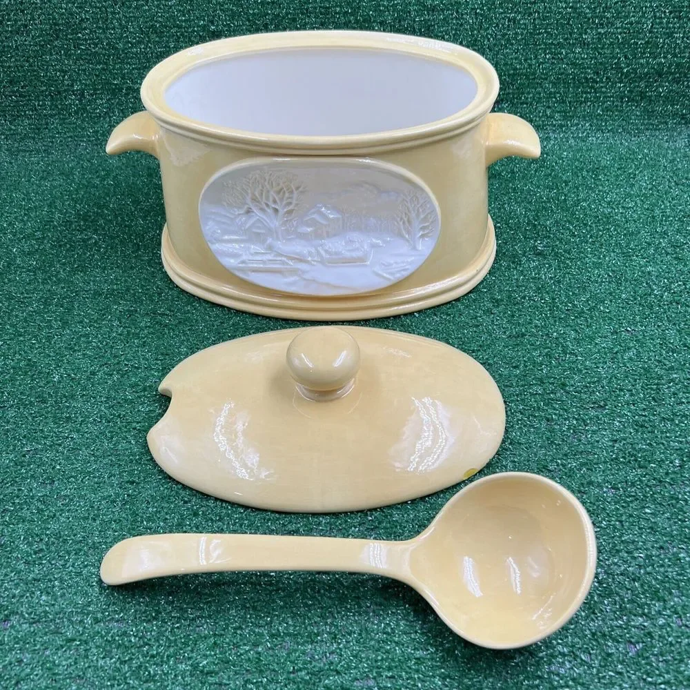 Vintage Hershe Molds 1981 Yellow Soup Serving Dish With Handle Read Descrip Flaw